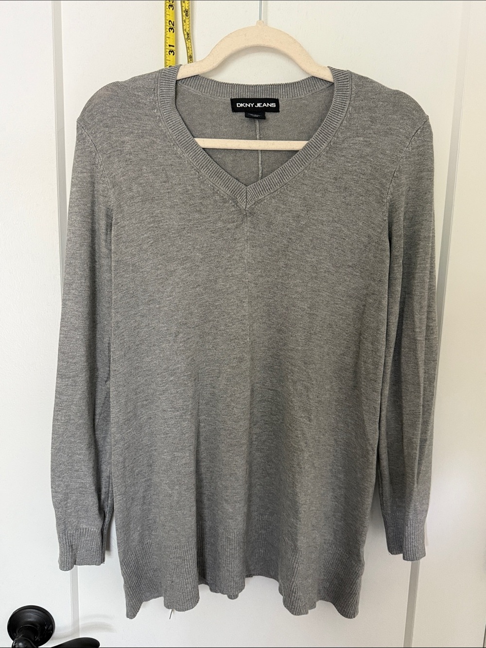DKNY women’s Light Gray V-Neck Sweater